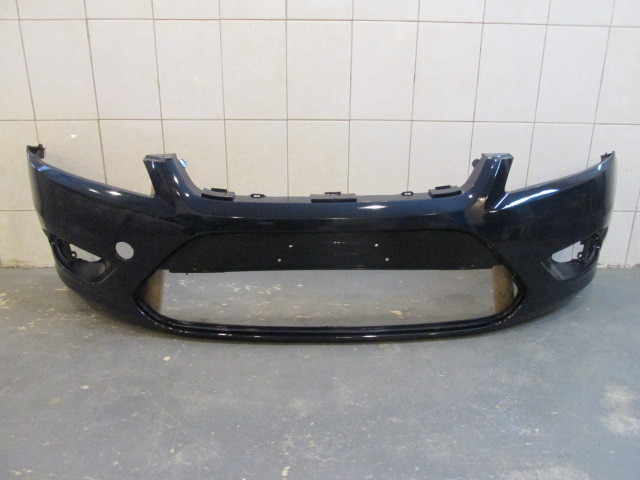 Бампер передний Ford Focus II 2008-2011