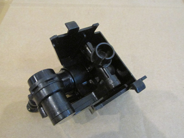 Омыватель фары Toyota Corolla E15 2006-2013