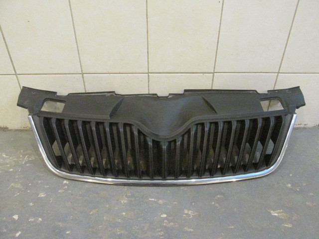Решетка радиатора Skoda Fabia 2007-2015