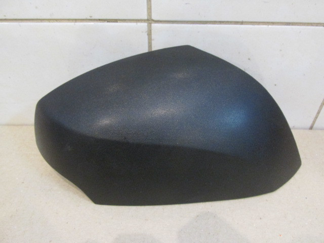 Накладка зеркала правого Renault Megane III 2009-2016