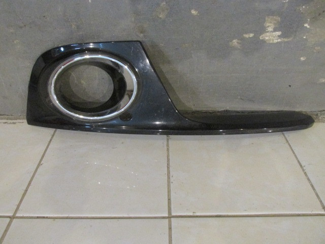 Накладка переднего бампера Audi Q5 2008-2017