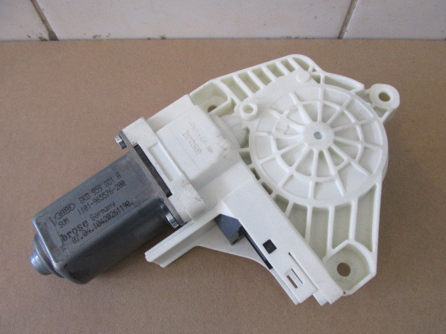 Моторчик стеклоподъемника Audi Q7 [4L] 2005-2015