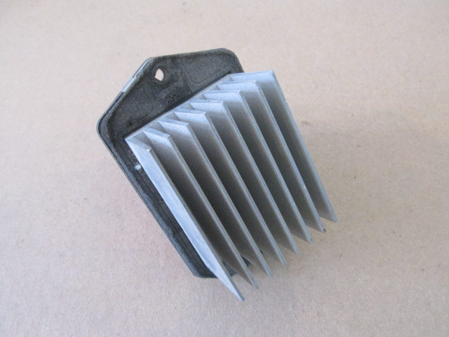 Резистор отопителя Land Rover Discovery III 2004>