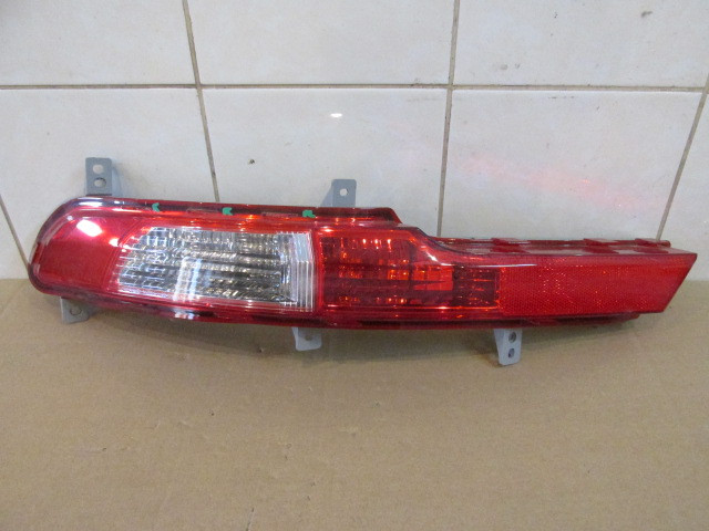 Фонарь задний в бампер левый Kia Sportage 2010-2015