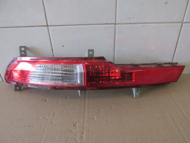 Фонарь задний в бампер левый Kia Sportage 2010-2015