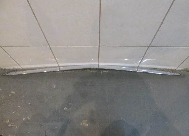 Накладка крышки багажника Mercedes-Benz E-Klasse W212 2009>