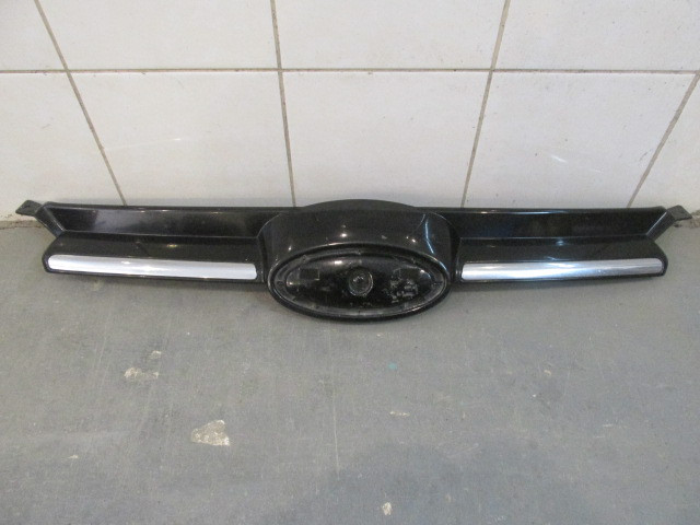 Решетка радиатора Ford Focus III 2011>