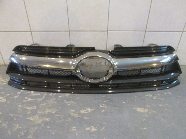 Решетка радиатора Toyota Highlander III 2013>