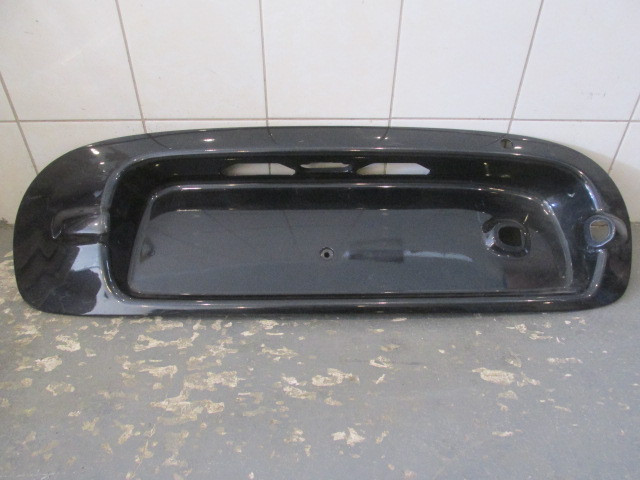 Накладка крышки багажника Hyundai Santa Fe 2000>