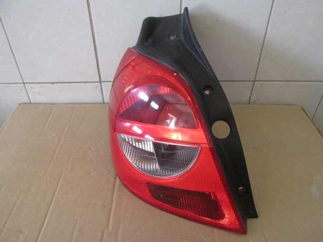 Фонарь задний левый Renault Clio III 2005>