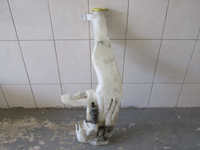 Бачок омывателя лобового стекла Jeep Grand Cherokee (WK2) 2010>