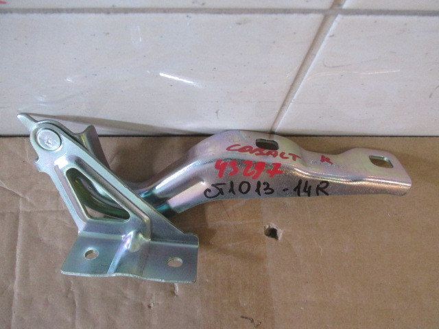 Петля капота правая Chevrolet Cobalt 2012>