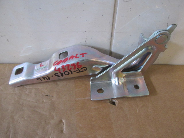 Петля капота левая Chevrolet Cobalt 2012>