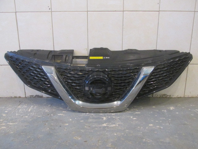 Решетка радиатора Nissan Qashqai (J11) 2014>