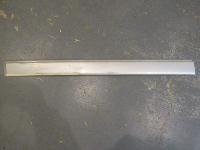 Молдинг двери передней левой Ford Fusion 2002>