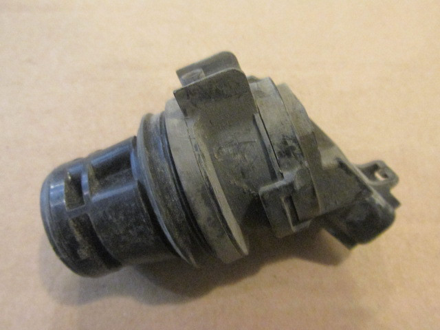 Насос омывателя Toyota Corolla E15 2006-2013