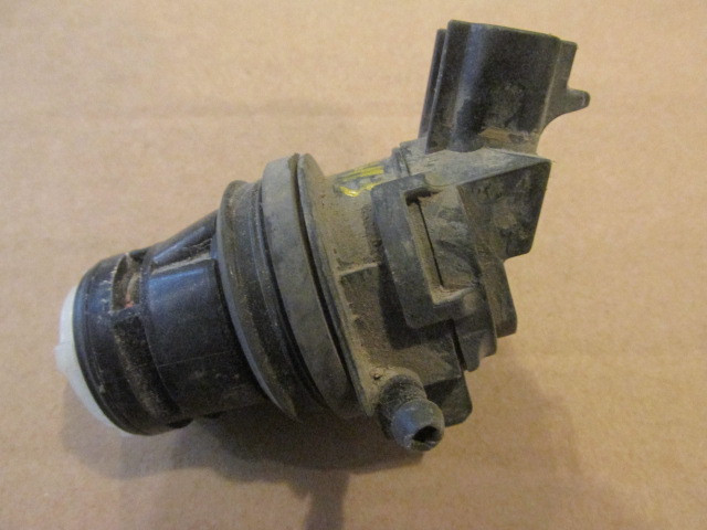 Насос омывателя Toyota Corolla E15 2006-2013