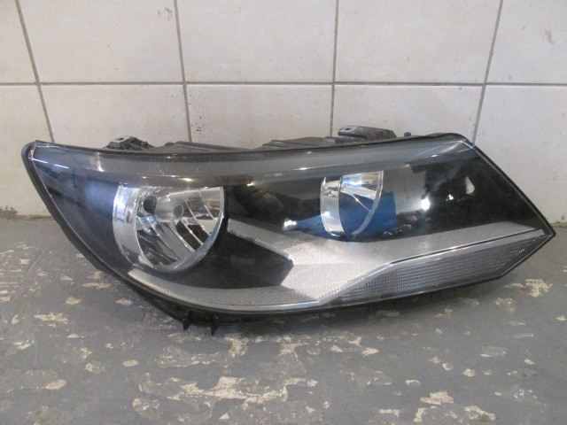 Фара правая Volkswagen Tiguan 2007-2017