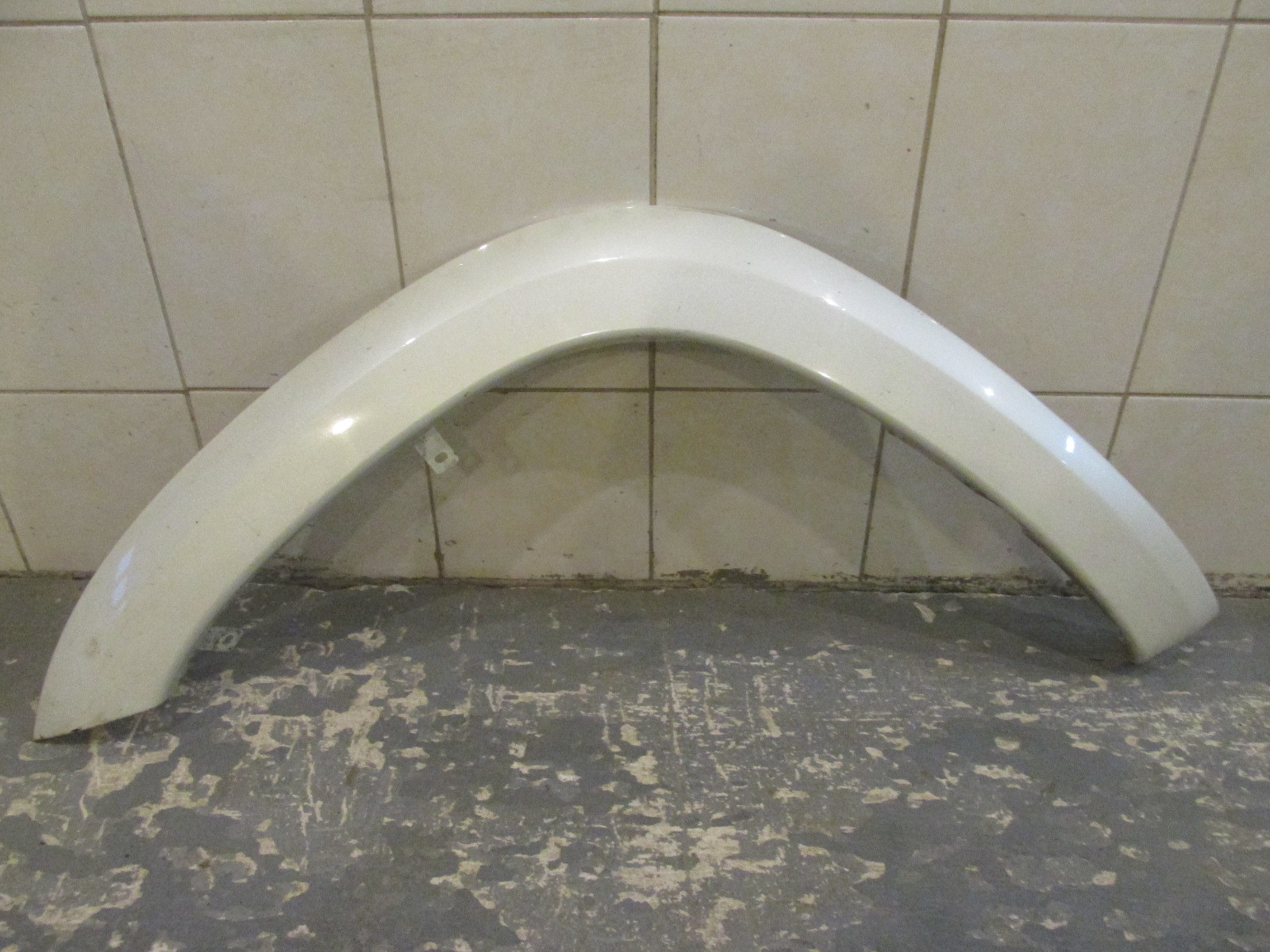 Накладка крыла переднего левого Toyota RAV 4 2006-2013