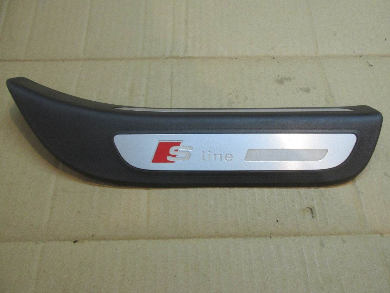 Накладка порога Audi Q5 2008-2017