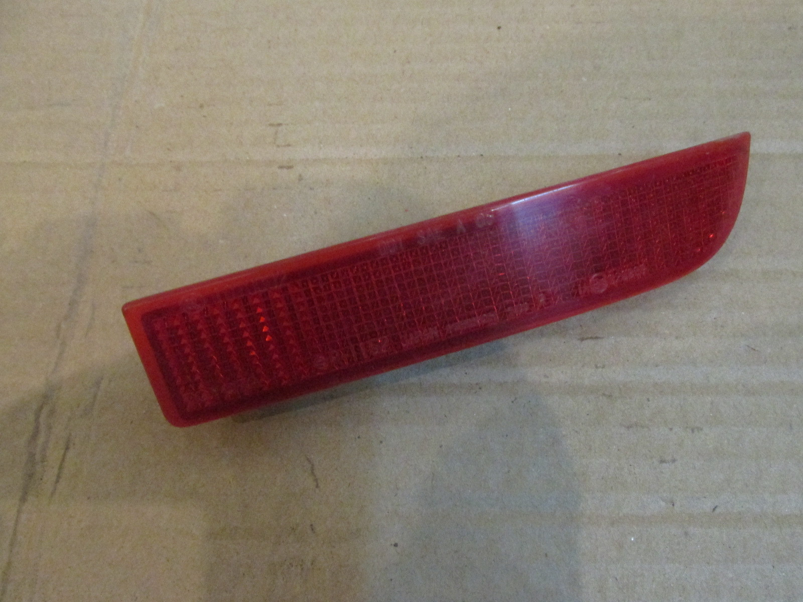 Фонарь задний в бампер правый Toyota RAV 4 2006-2013