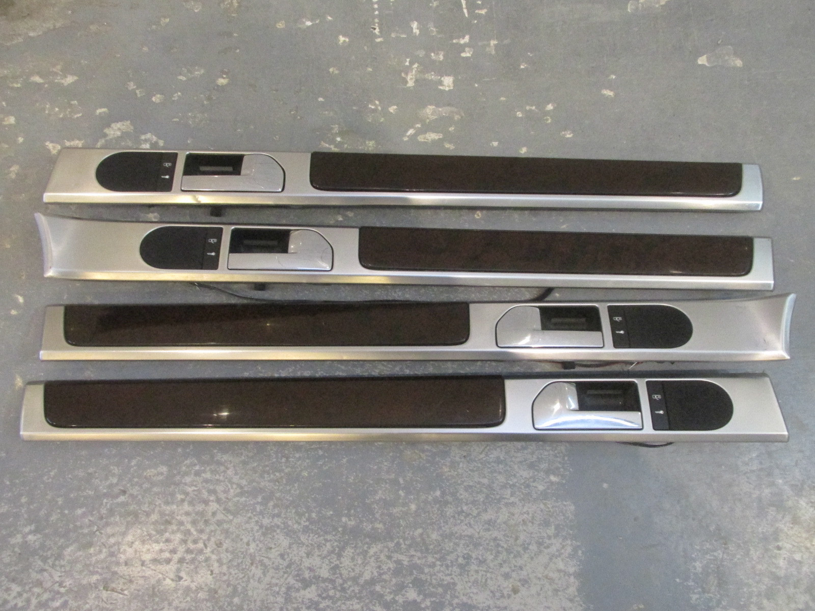 Накладка Volkswagen Touareg 2002-2010