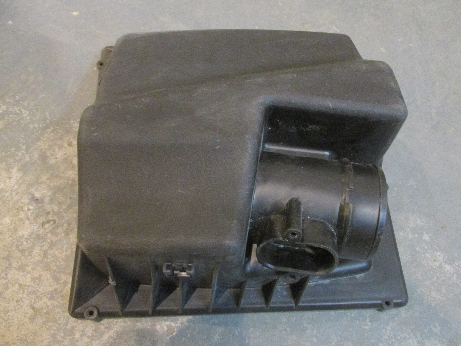 Корпус воздушного фильтра Chevrolet Cruze 2009>