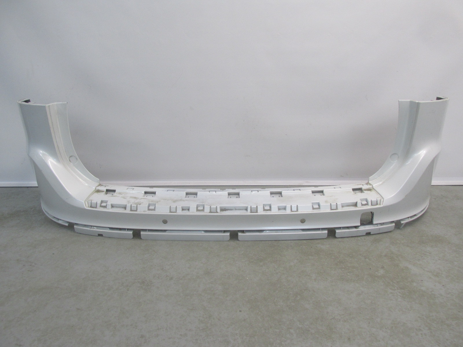 Бампер задний Volvo XC60 2008-2017