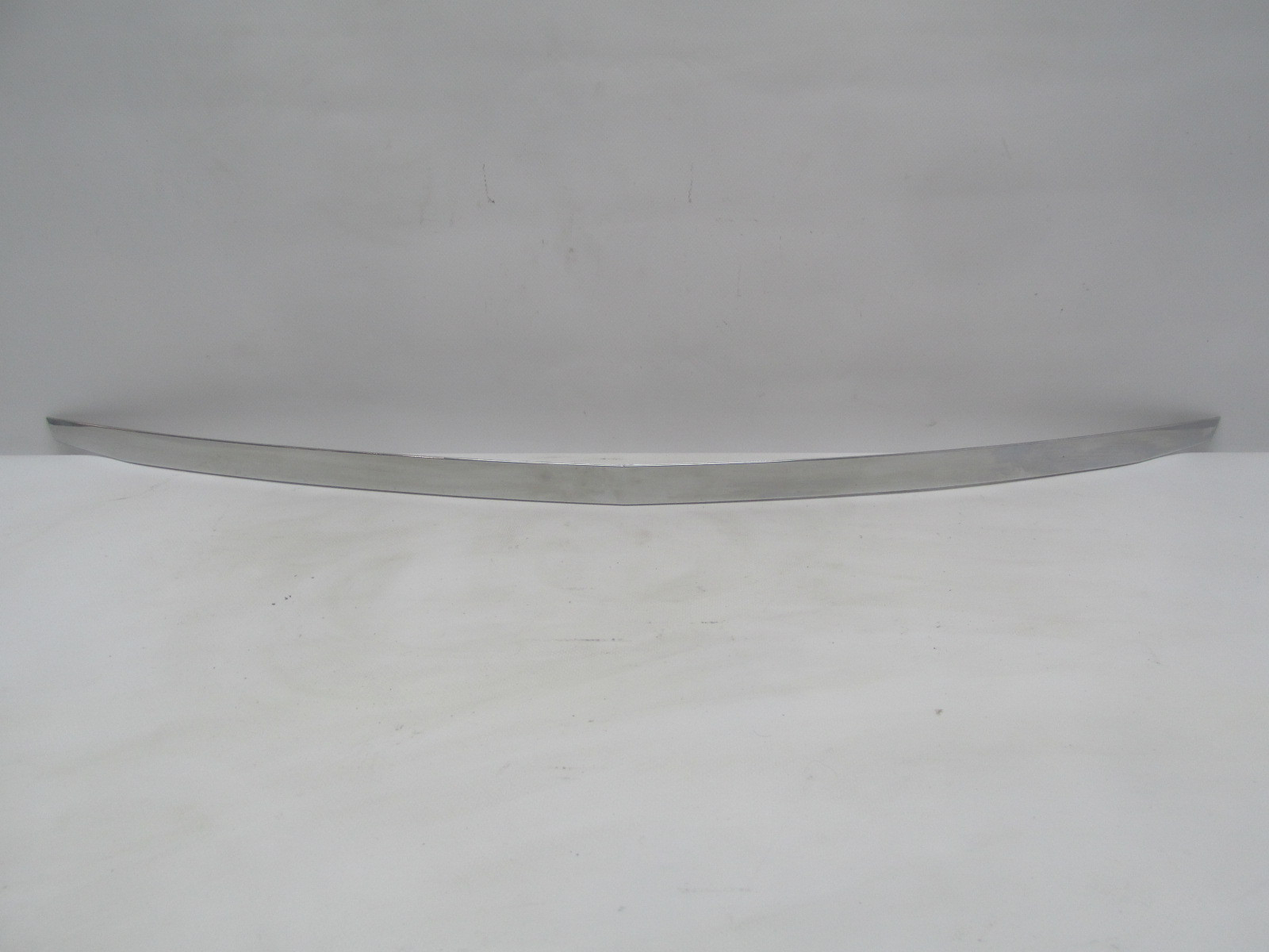 Молдинг крышки багажника Mercedes-Benz E-Klasse W212 2009>