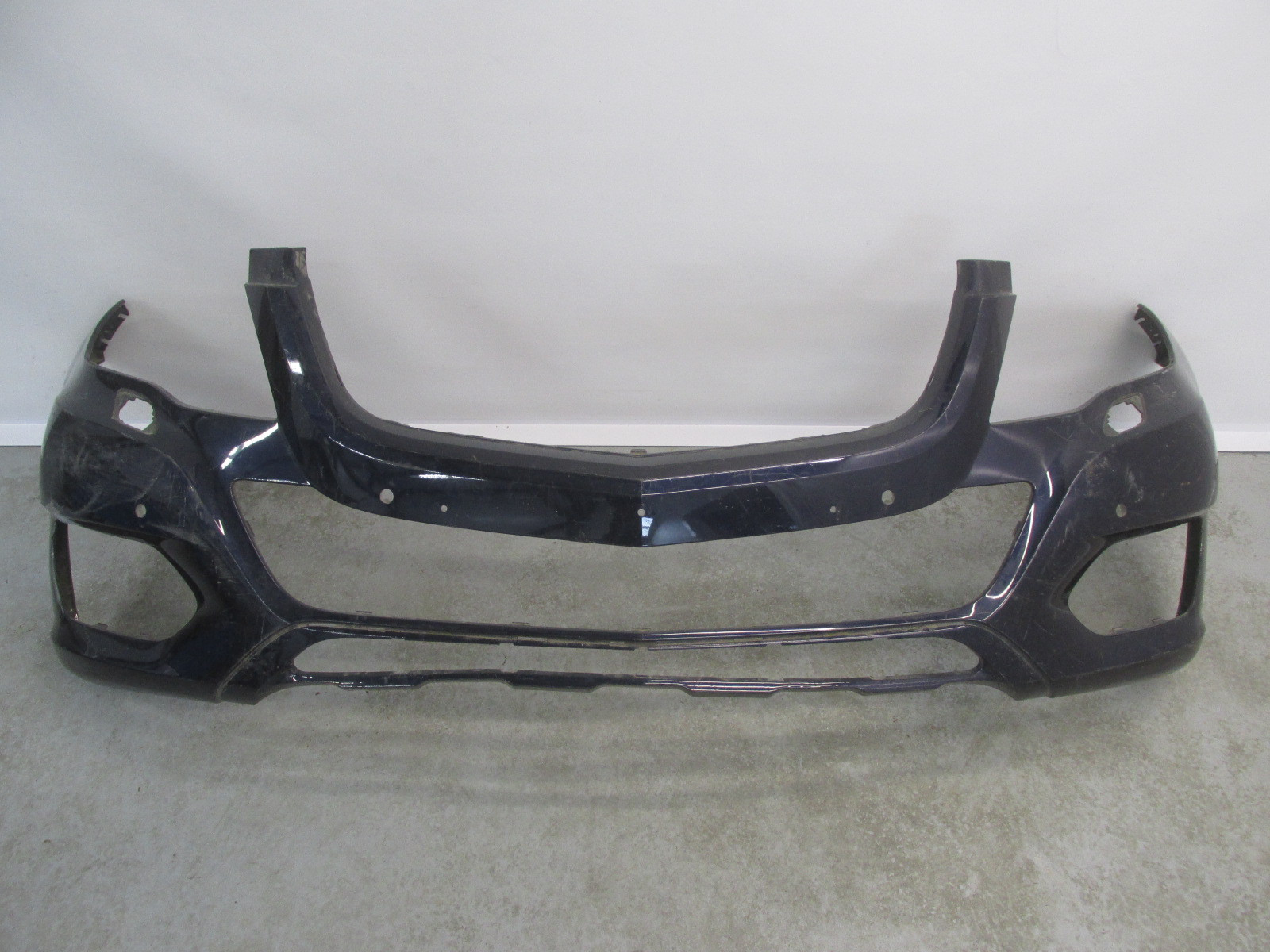 Бампер передний Mercedes-Benz GLK-Klasse X204 2008>