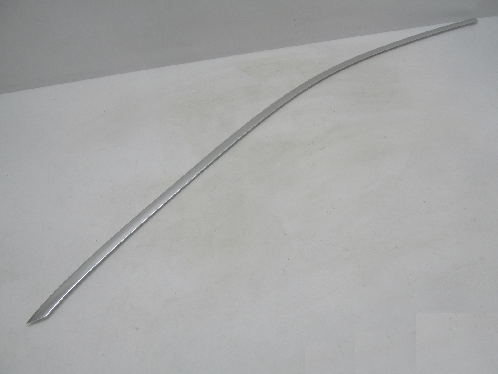 Молдинг двери передней левой Mercedes-Benz E-Klasse W213 2016>