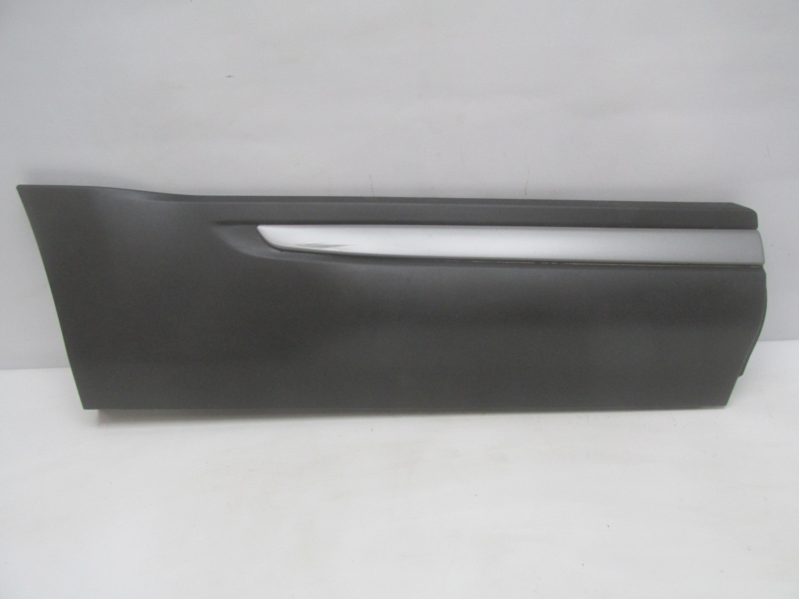 Накладка двери задней правой Land Rover Range Rover Evoque 2011-2019