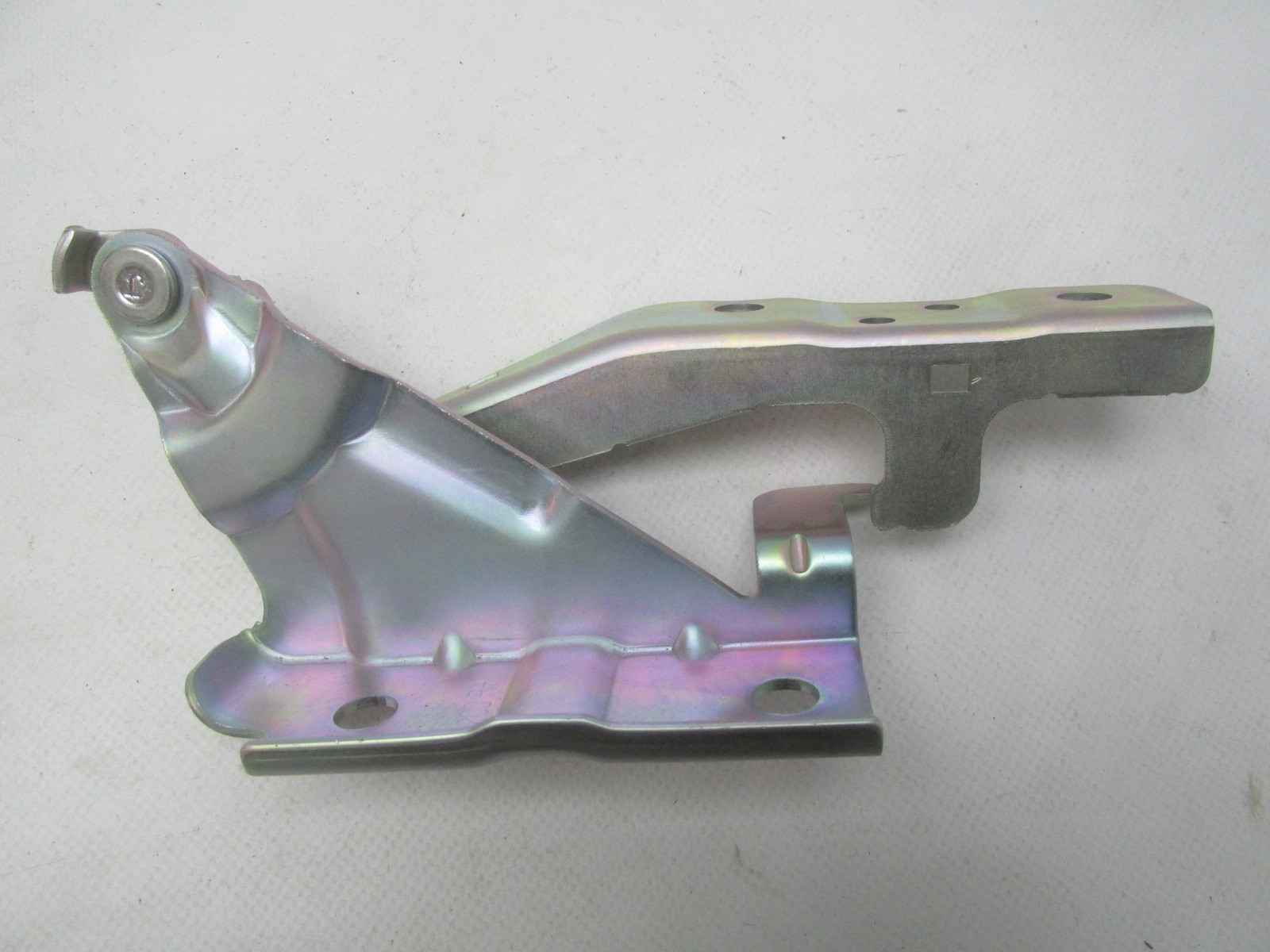 Петля капота правая Ssang Yong New Actyon 2010>