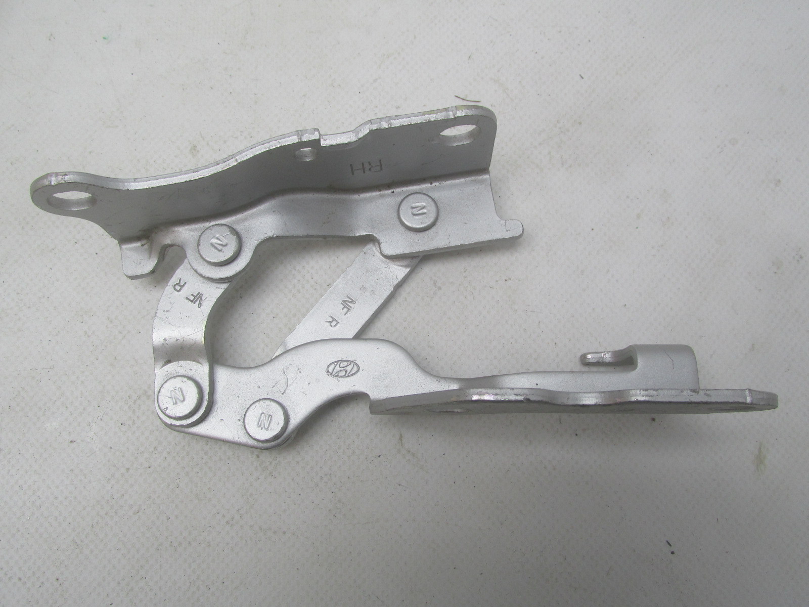 Петля капота правая Hyundai Sonata NF 2005>