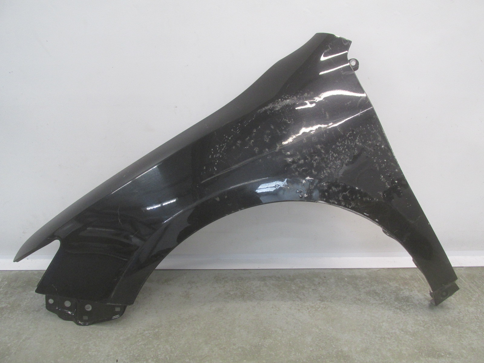 Крыло переднее левое Toyota Camry V50 2011-2018