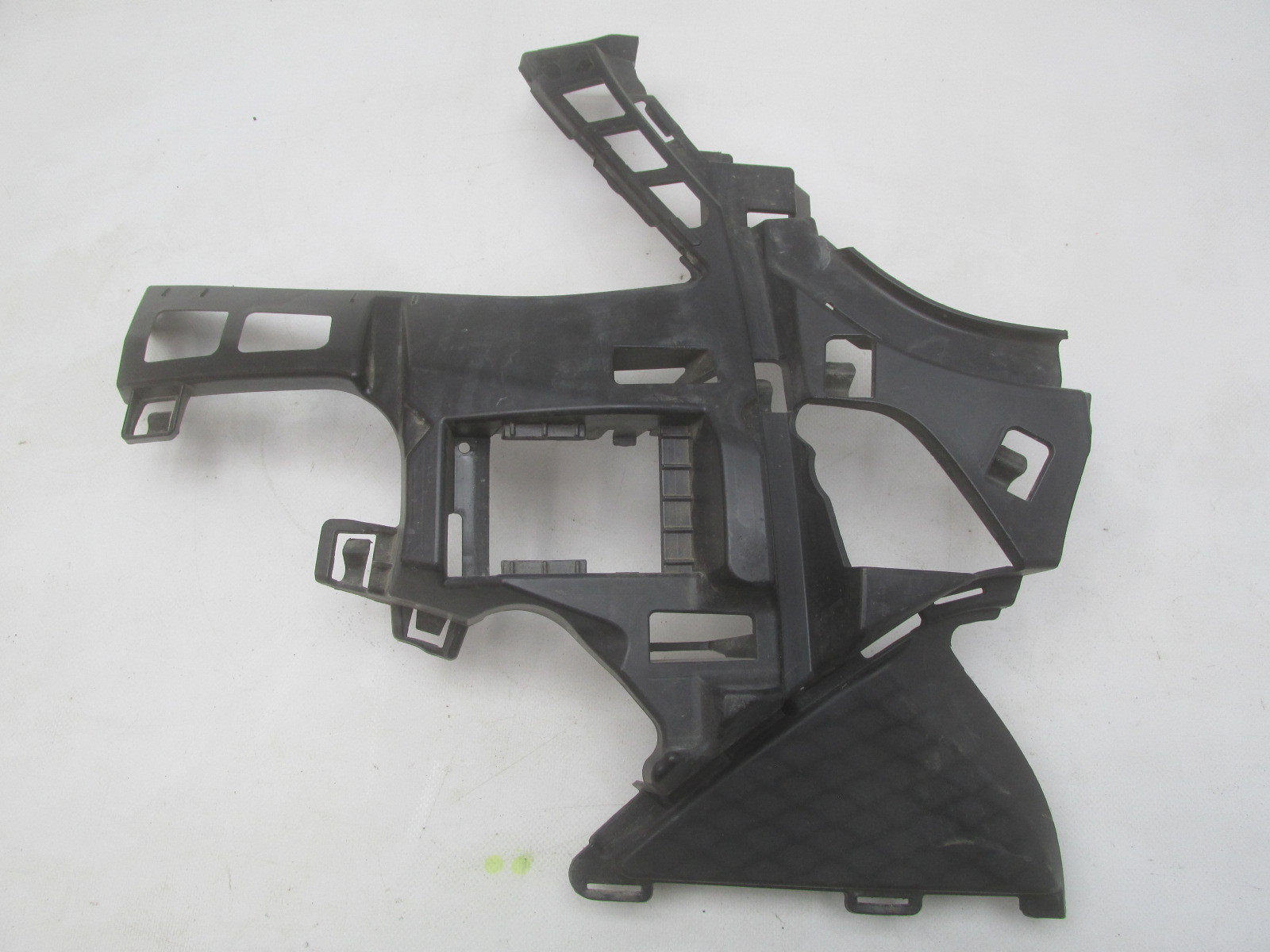 Кронштейн переднего бампера Mercedes-Benz S-Klasse W222 2013>