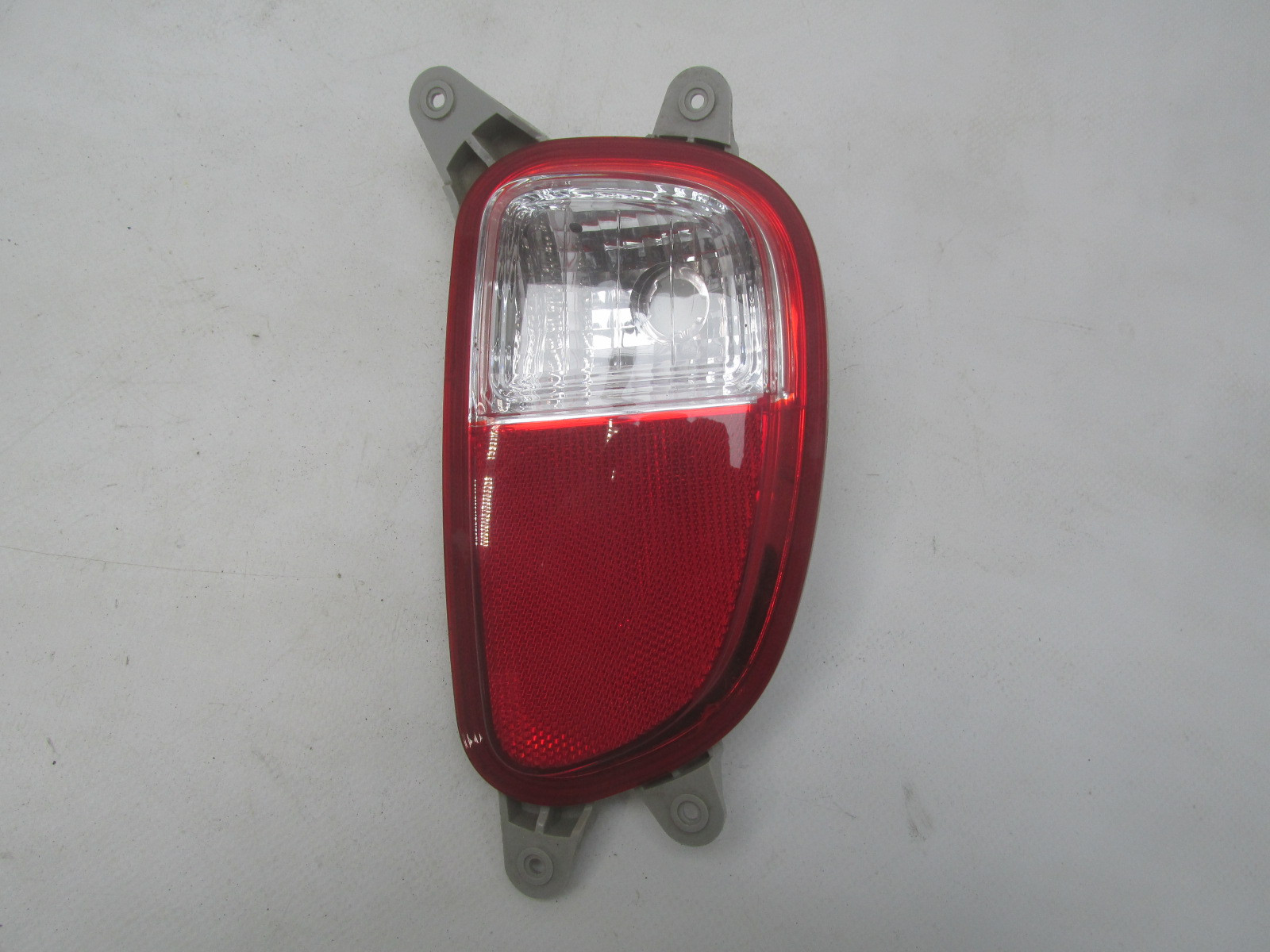 Фонарь задний в бампер правый Kia Picanto 2011>