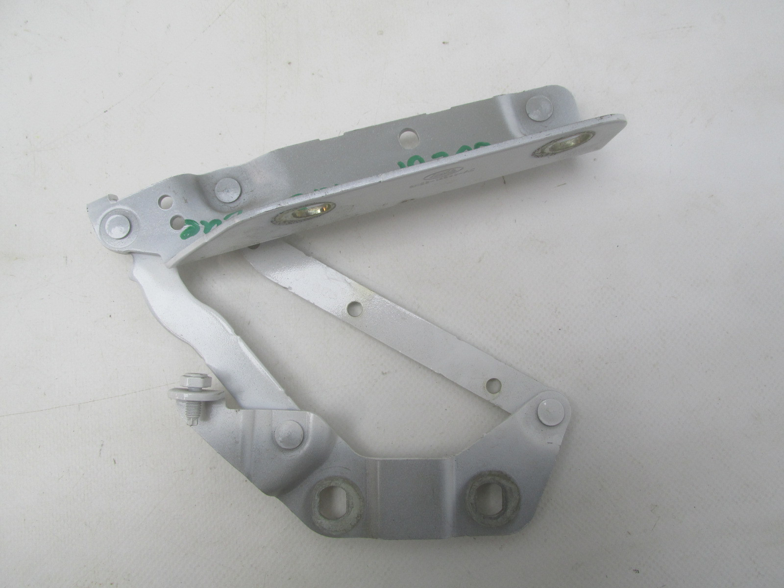 Петля капота Land Rover Range Rover Evoque 2011-2019