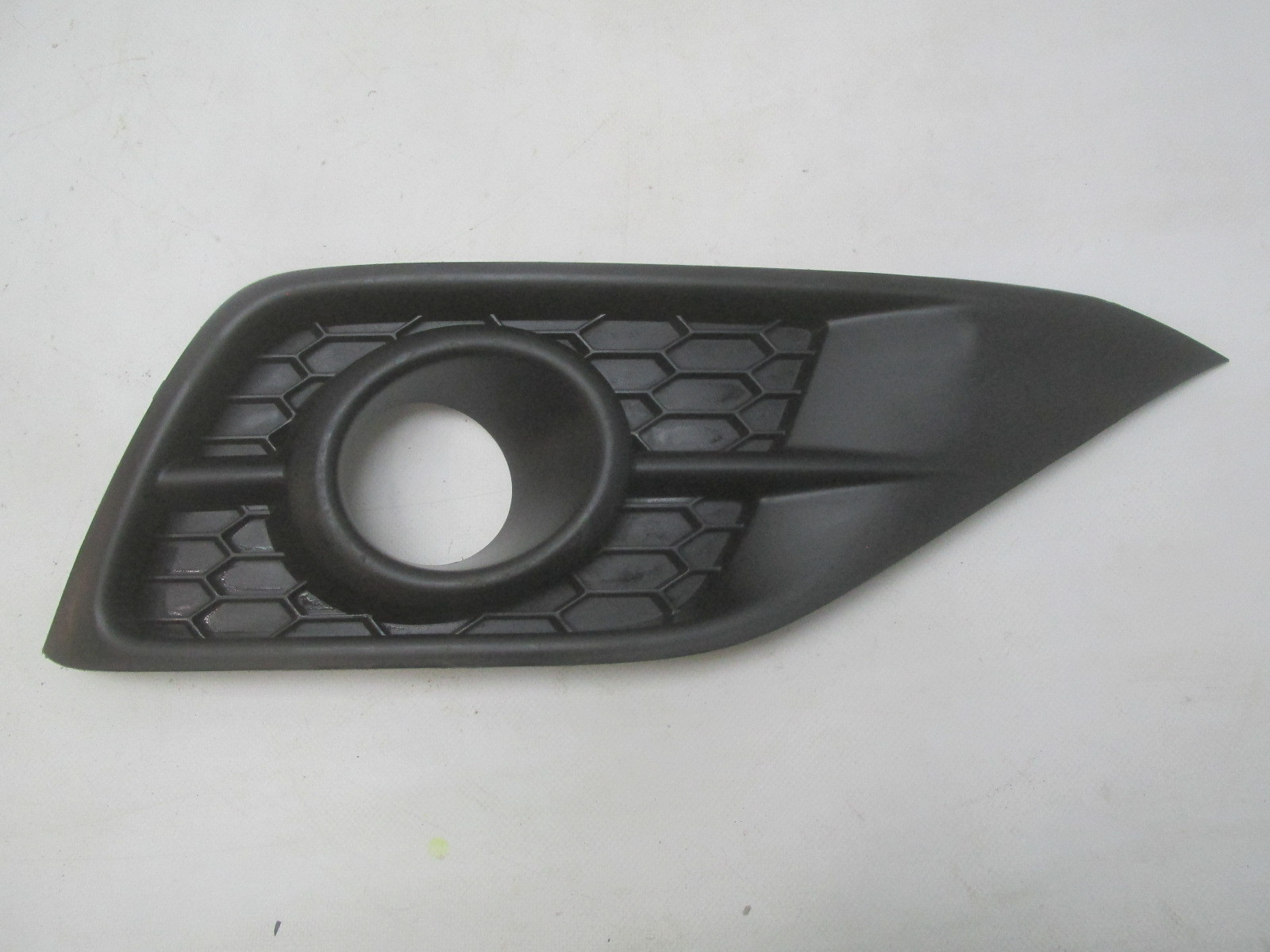 Решетка в бампер правая Honda CR-V 2007-2012