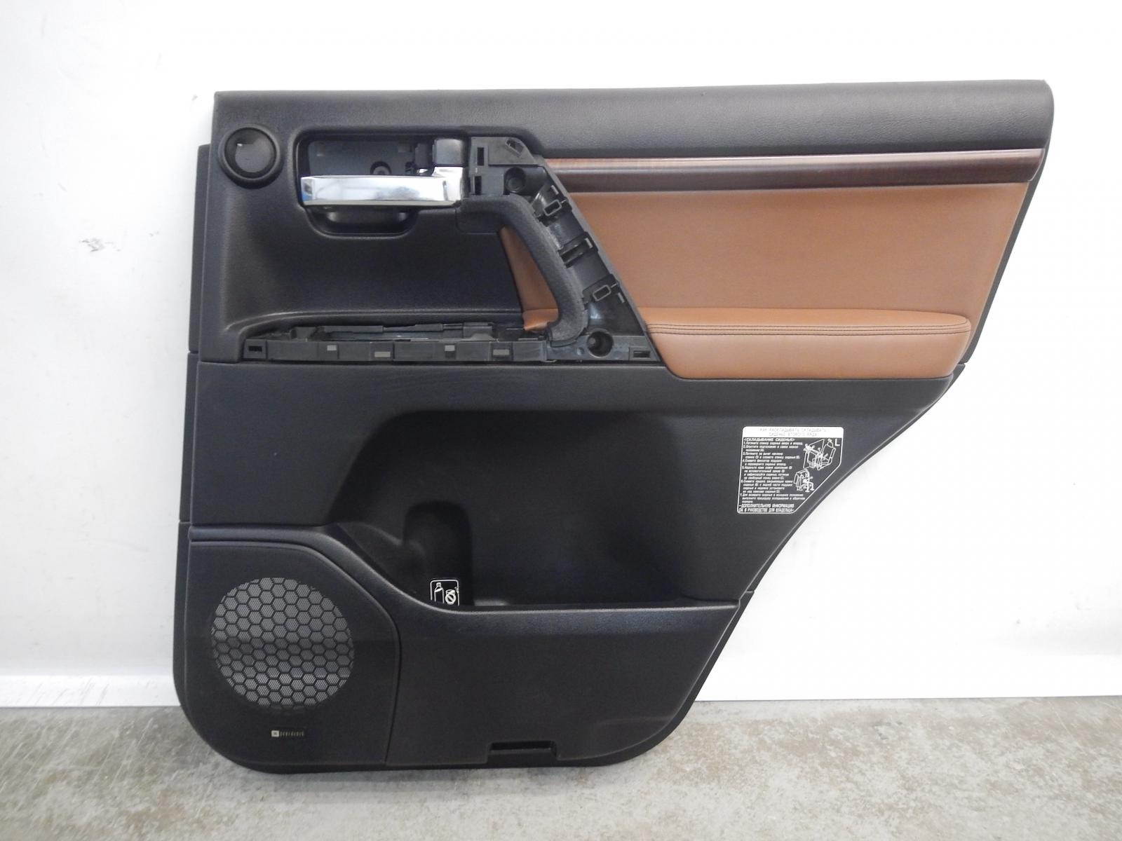 Обшивка двери задней правой Toyota Land Cruiser (200) 2008>