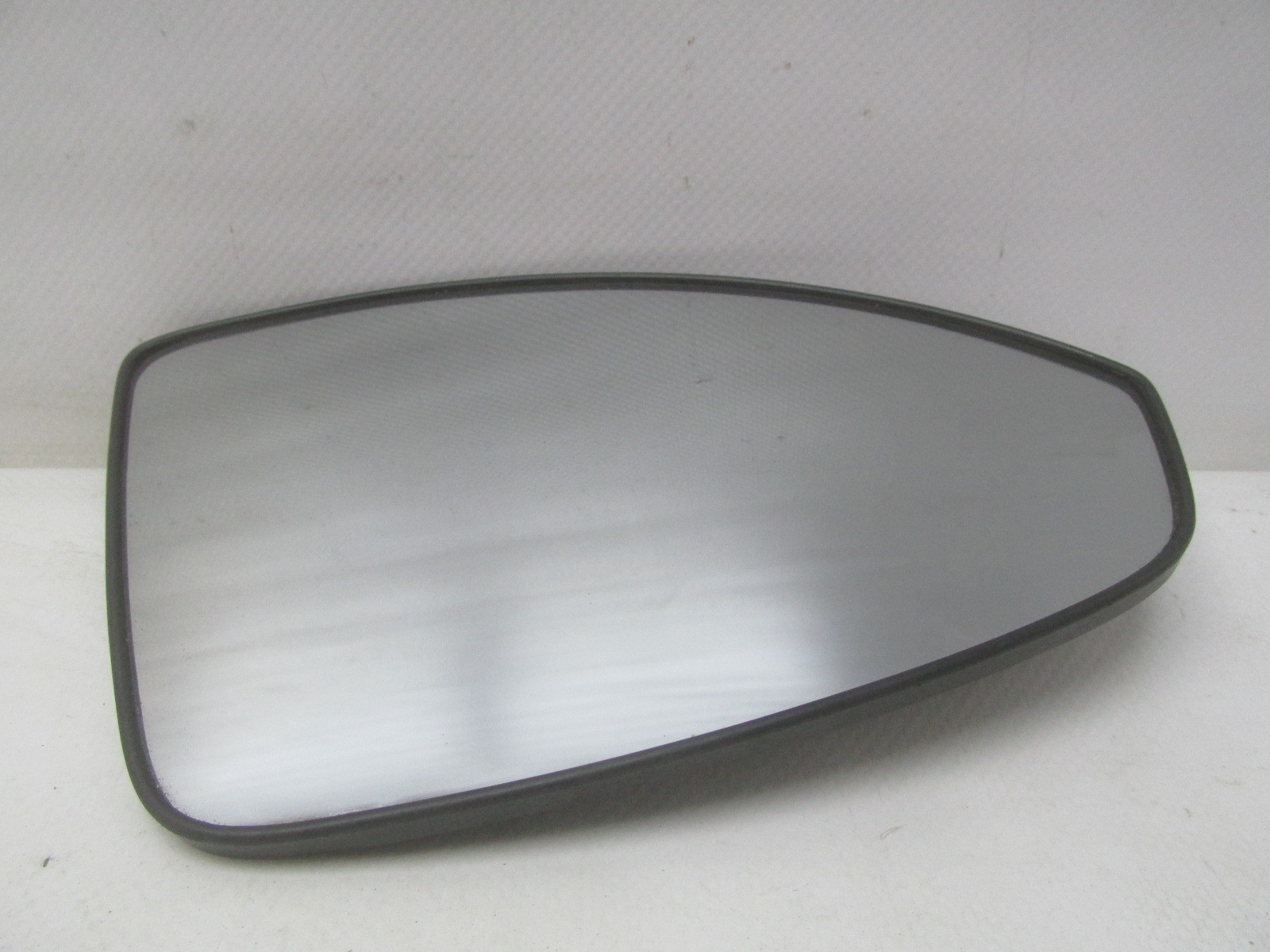 Стекло зеркала правого Chevrolet Cruze 2009>