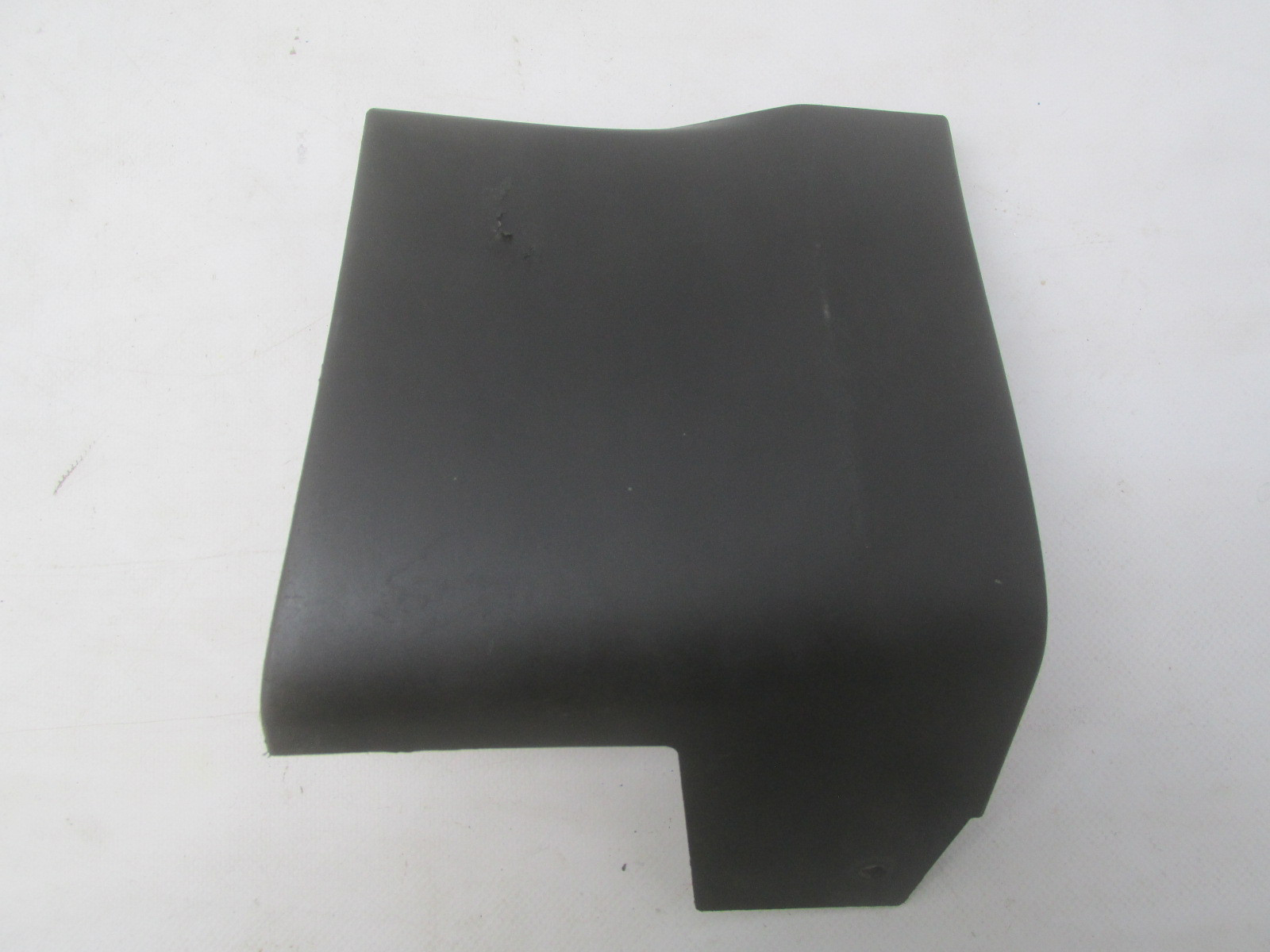 Накладка крыла переднего правого Land Rover Range Rover Sport 2013>