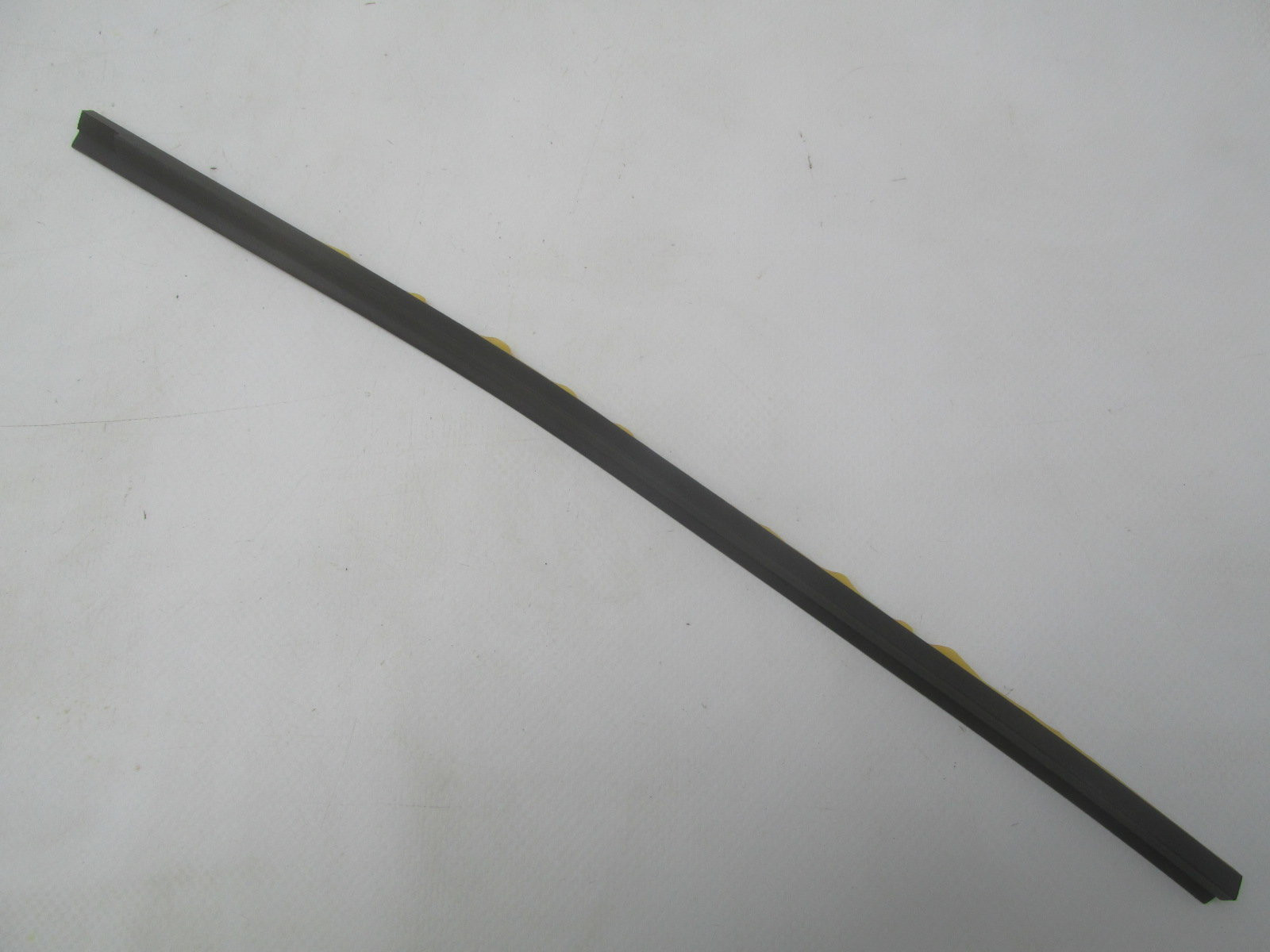 Молдинг заднего стекла Toyota RAV 4 2006-2013