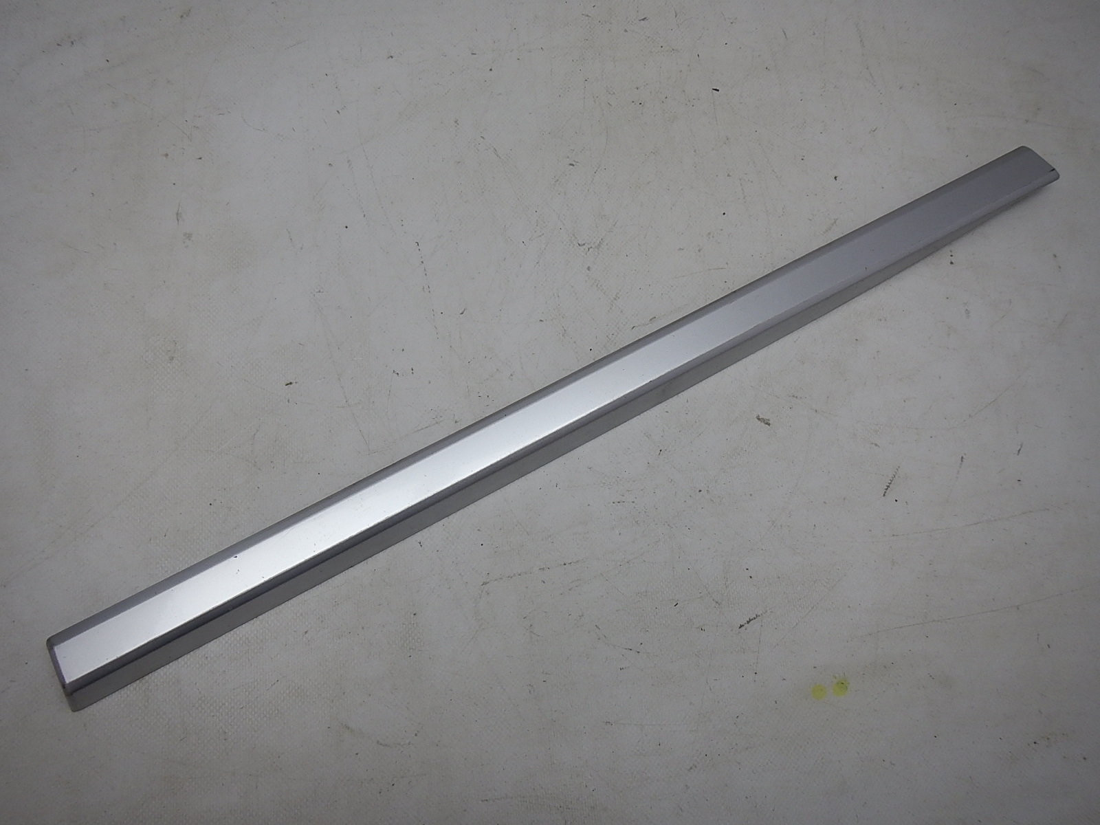 Молдинг двери задней правой Land Rover Range Rover IV 2013>