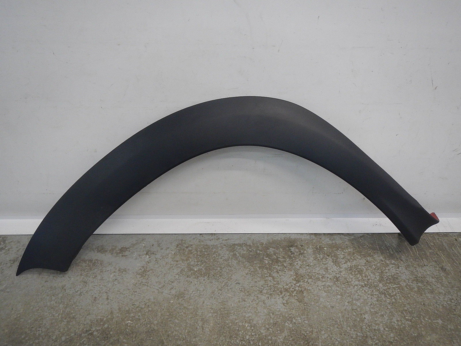 Накладка крыла переднего левого Renault Duster 2011>