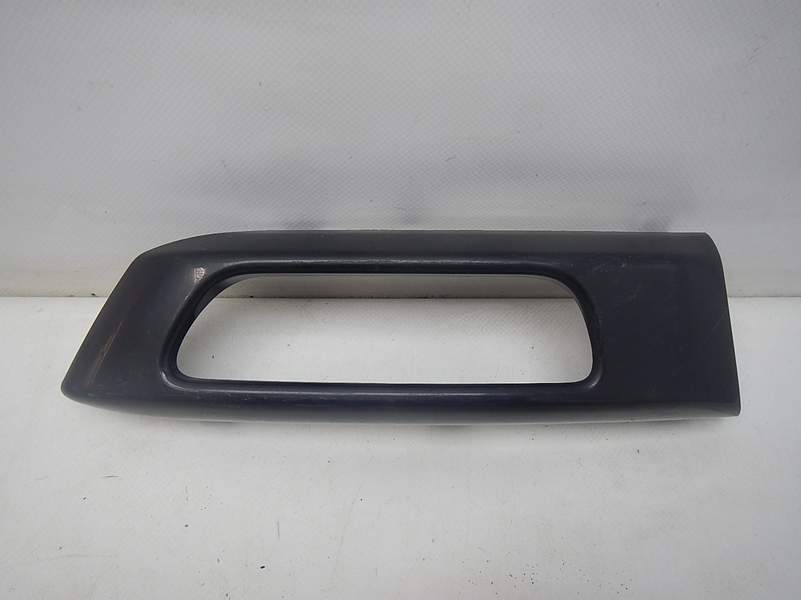 Решетка в бампер правая Land Rover Range Rover Sport 2013>