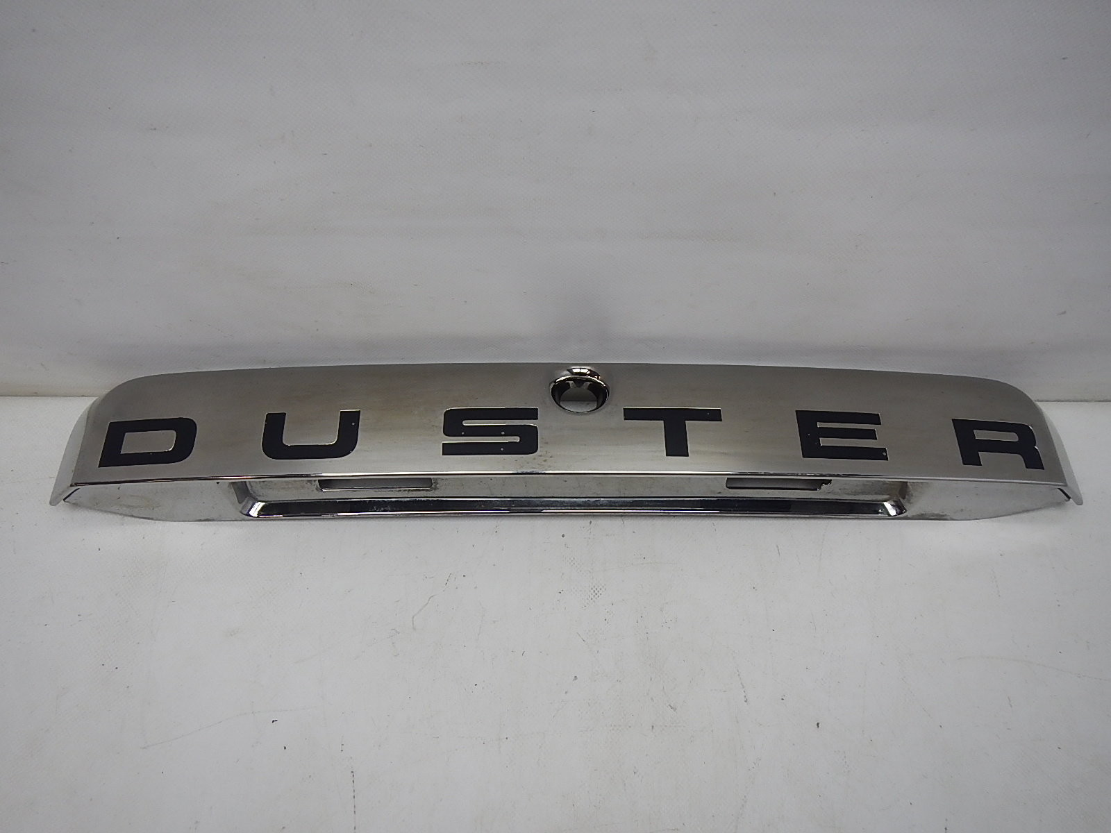 Накладка двери багажника Renault Duster 2011>