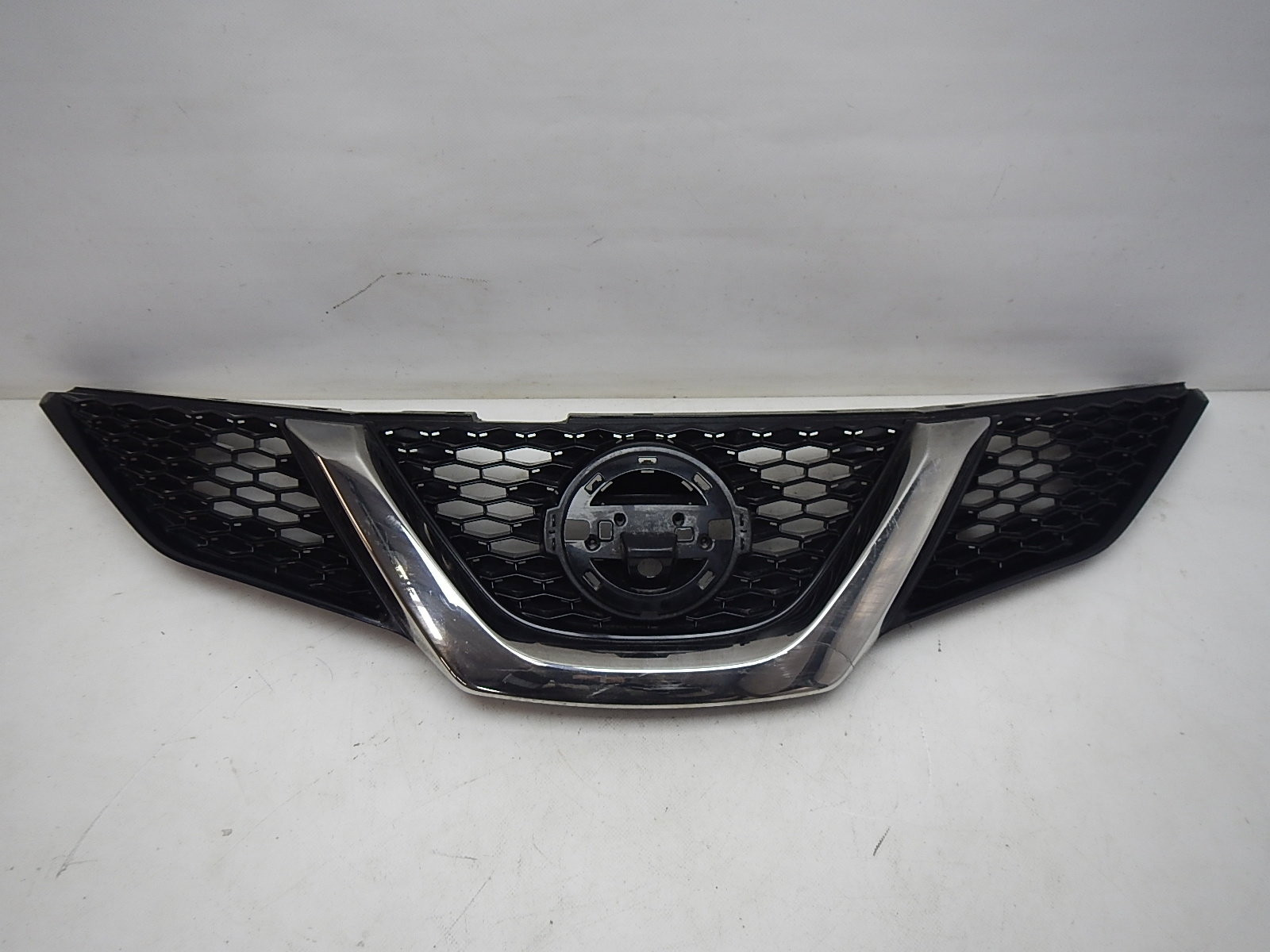 Решетка радиатора Nissan Qashqai (J11) 2014>