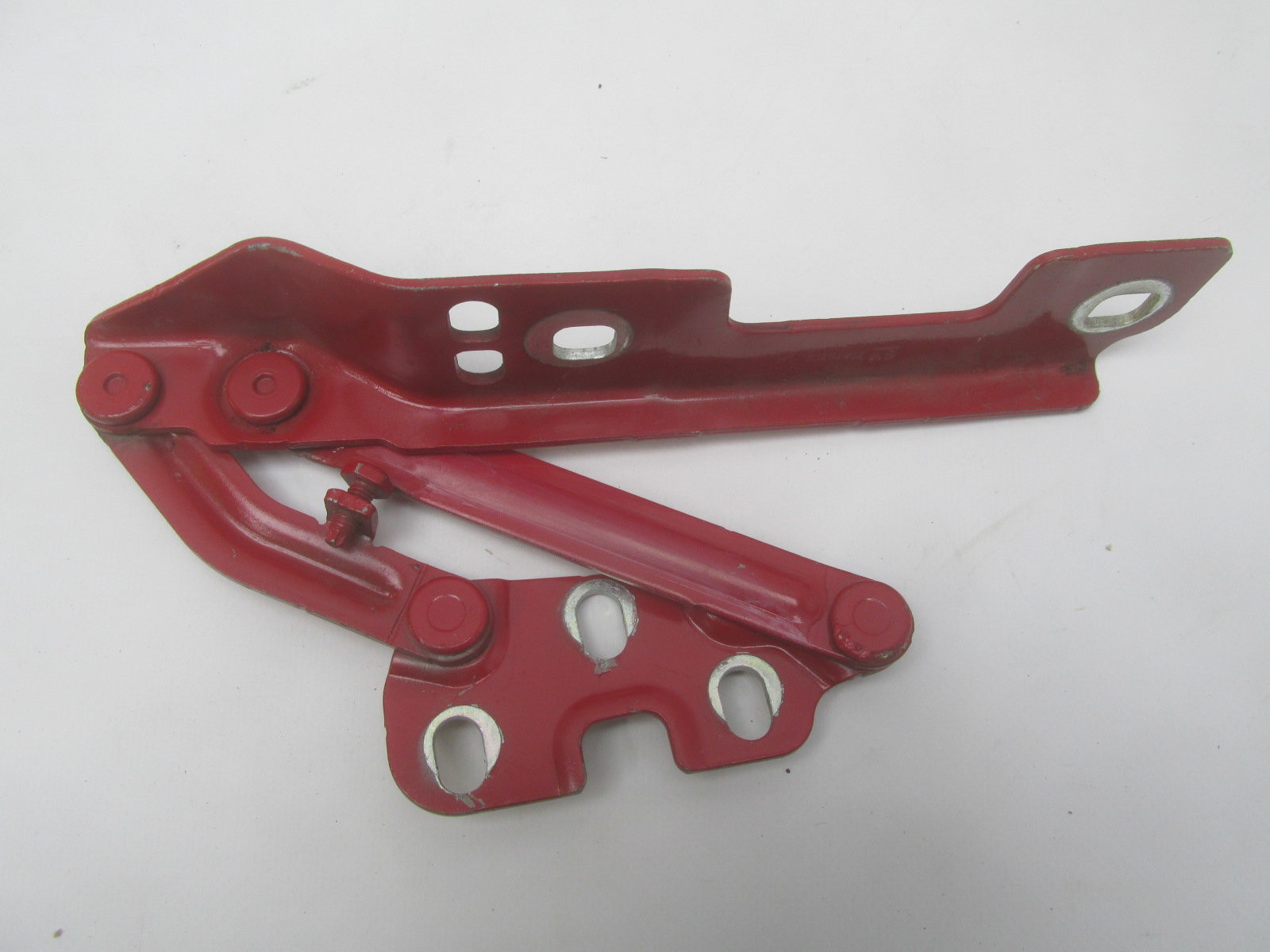 Петля капота левая Opel Astra J 2010>