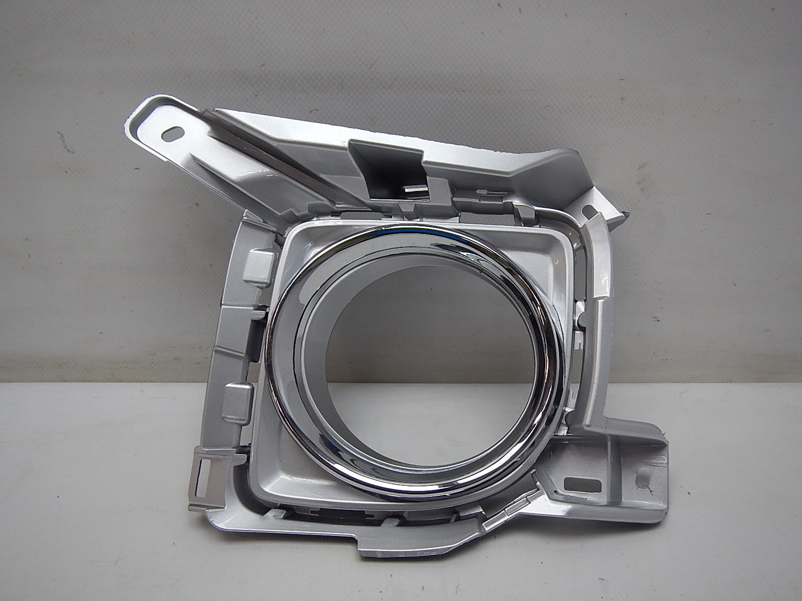 Рамка для противотуманных фар Toyota Land Cruiser (200) 2008>